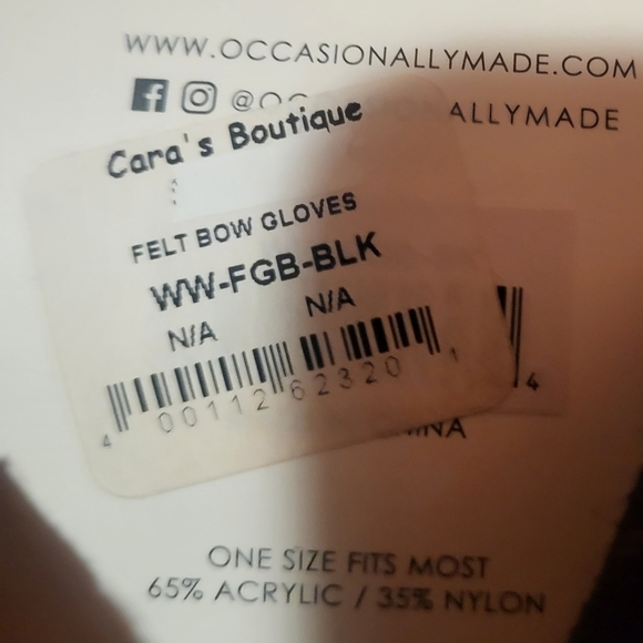 Occasionally Made Felt Bow Black Smart Touch Gloves New! - Picture 4 of 4